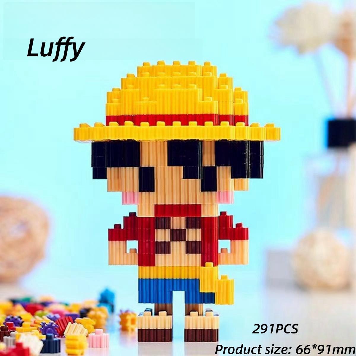 Luffy series of fine workmanship, cool shape of sailing boats and figures.